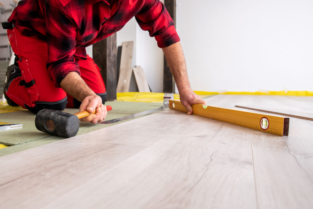 Schody obložené plávajúcou podlahou Dúbravka